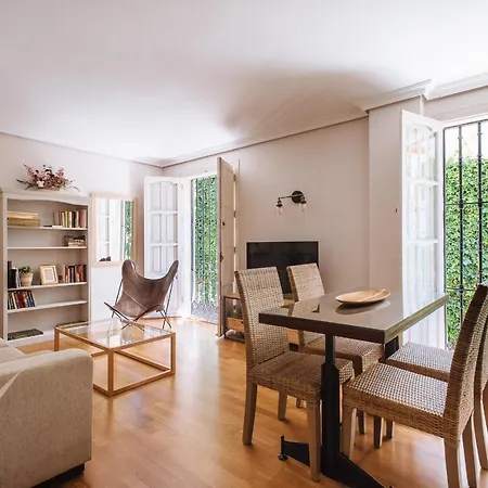 Vidrio Suite Apartment Sevilla Buitenkant foto